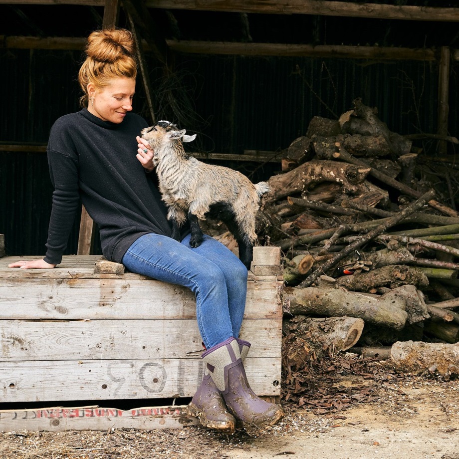 Muckboot Arctic Sport Ii Kurze Stiefel Für Damen, Weinroter Fischgrätenmuster